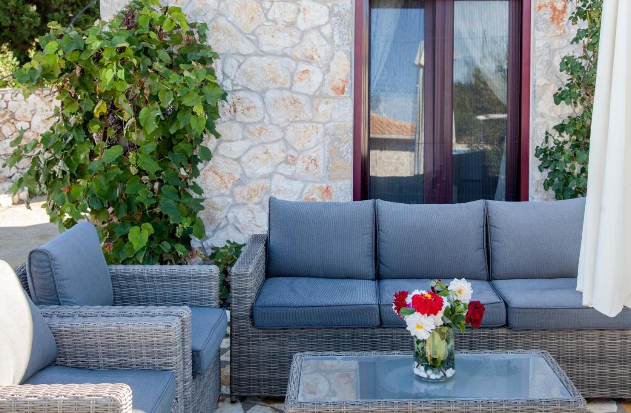 Key Villas Tsoukaladhes Ngoại thất bức ảnh