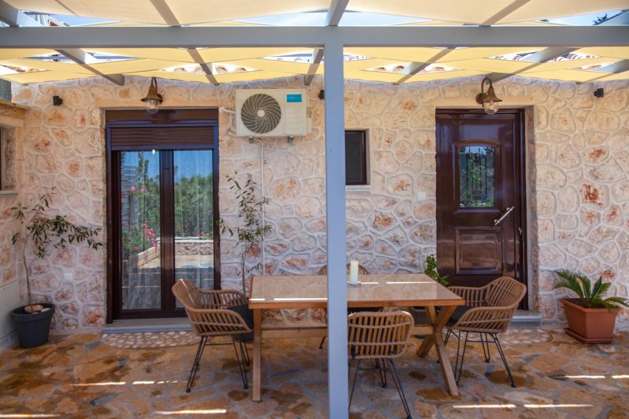 Key Villas Tsoukaladhes Ngoại thất bức ảnh