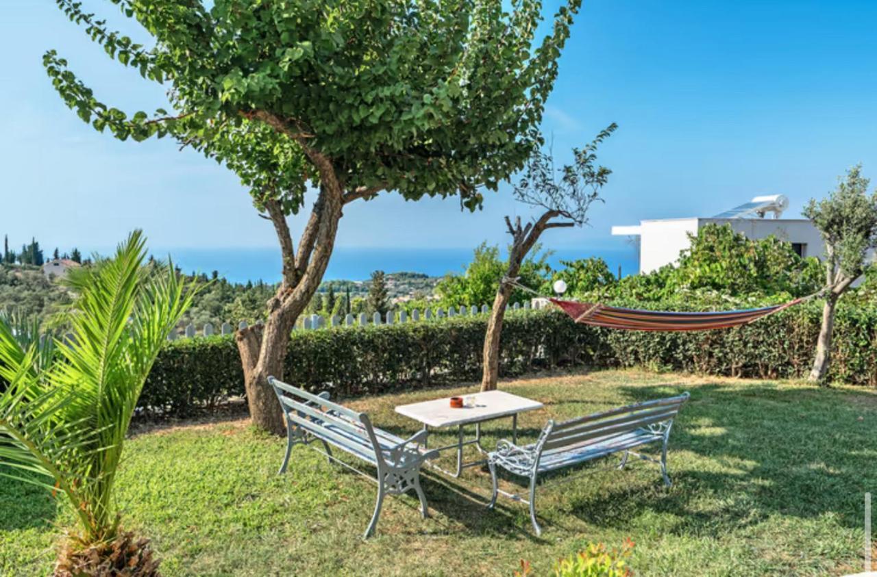 Key Villas Tsoukaladhes Ngoại thất bức ảnh